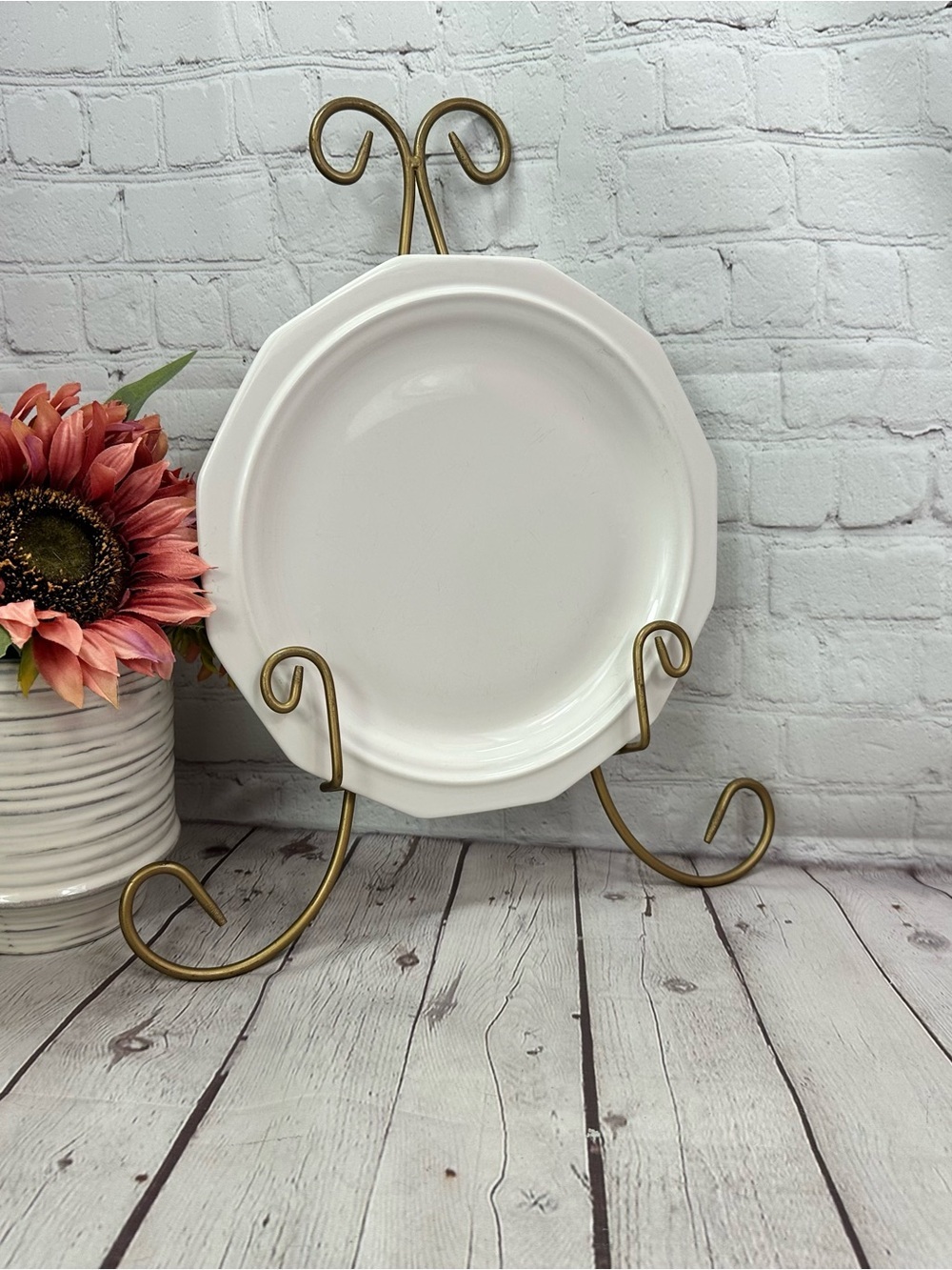 Pfaltzgraff heritage white stoneware luncheon Plate minimalist cottage farmhouse